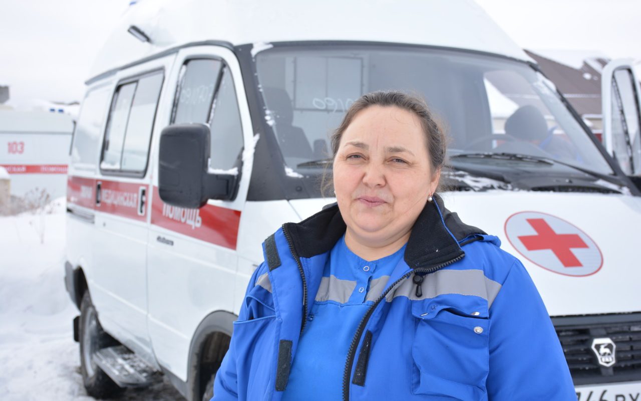 Фельдшер скорой помощи Батыревской подстанции рассказала о том, как попала  в программу «Земский фельдшер» | Министерство здравоохранения Чувашской  Республики